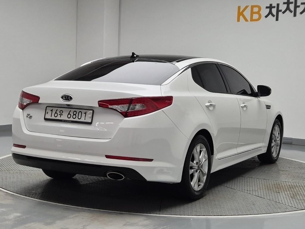 KIA K5 - Vista 3
