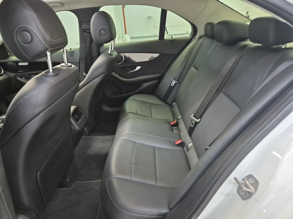 Mercedes Benz C Class 2018 Blanco - Importación desde Corea - HF Imports Iquique - Foto 15