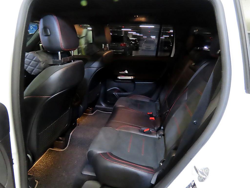 Mercedes Benz GLB Class - Vista 7
