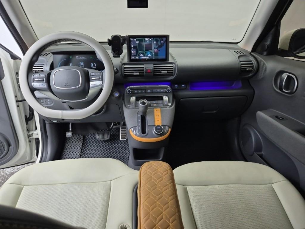 HYUNDAI Casper - Vista 5