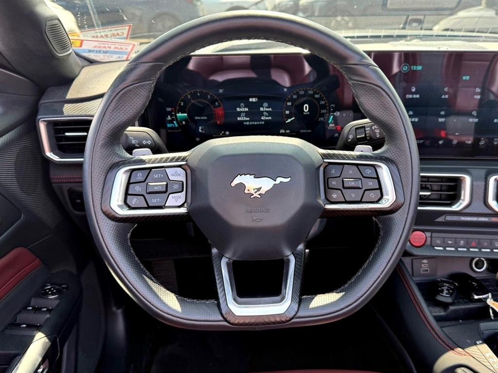 Ford Mustang - Vista 9