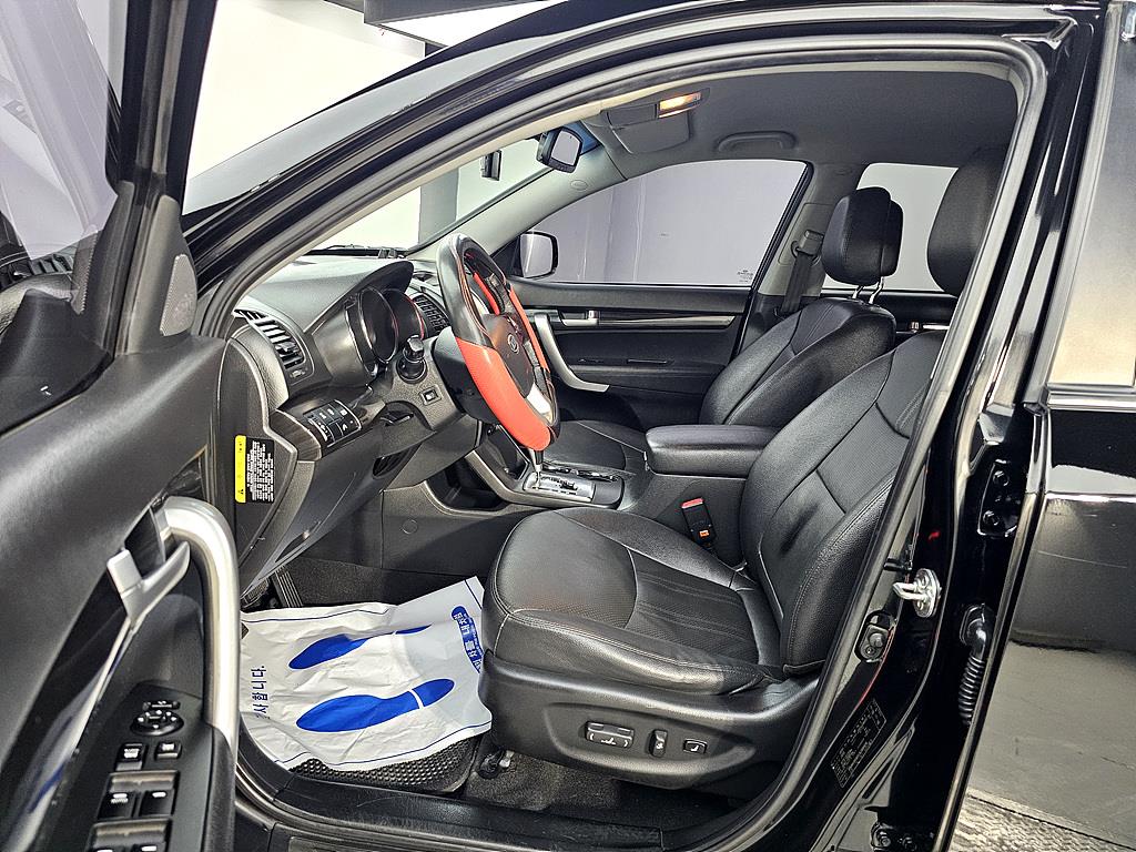 KIA Sorento - Vista 8
