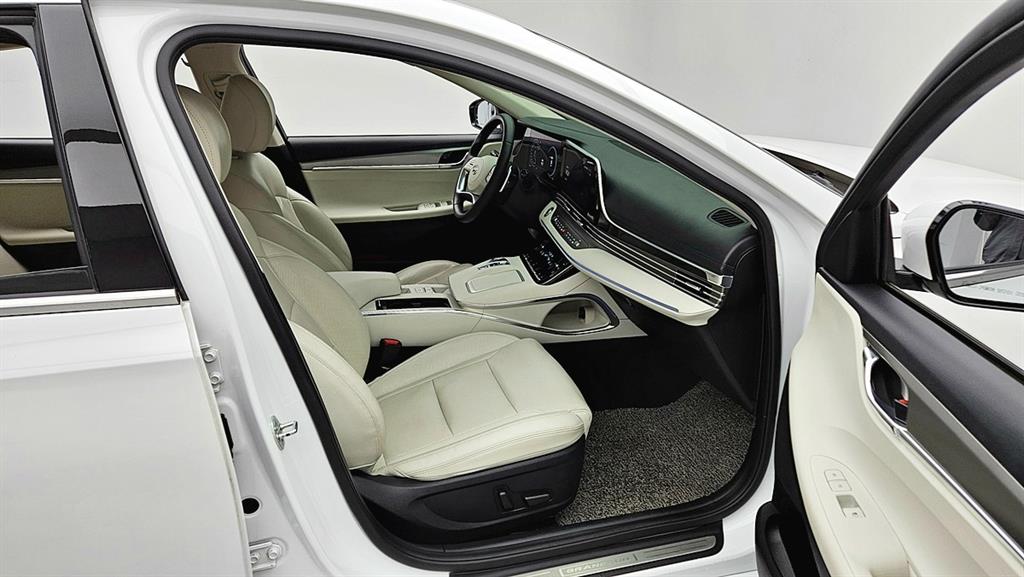 HYUNDAI Grandeur - Vista 10