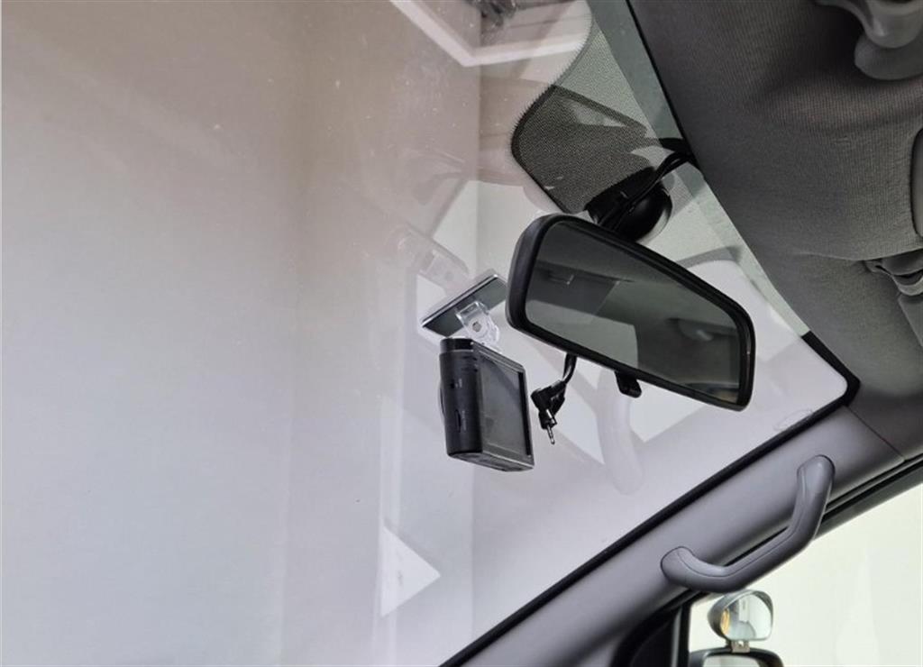 HYUNDAI Starex 2019 Amarillo - Importación desde Corea - HF Imports Iquique - Foto 17