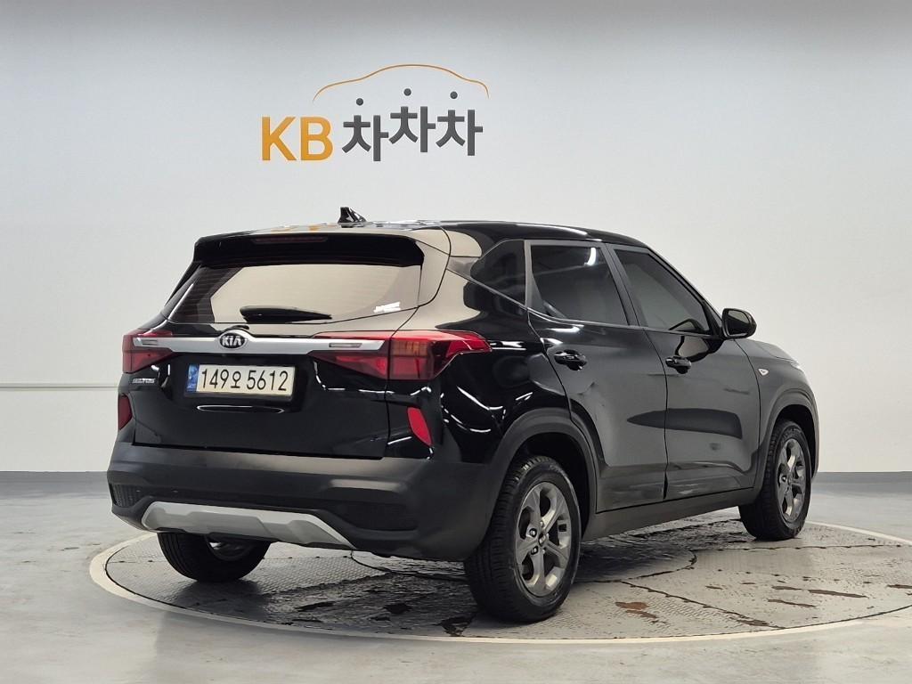KIA Seltos - Vista 2