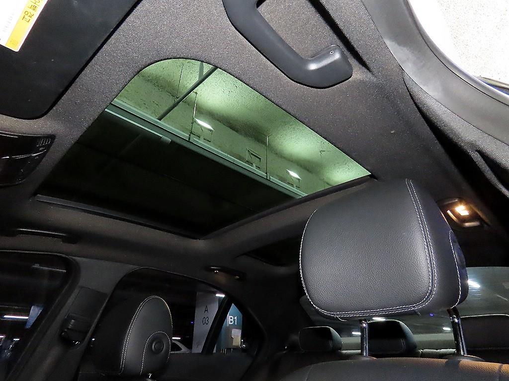 Mercedes Benz C Class 2015 Blanco - Importación desde Corea - HF Imports Iquique - Foto 17