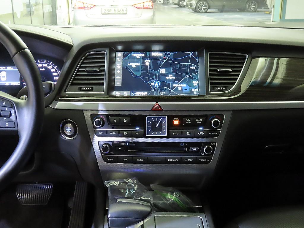 Genesis G80 - Vista 11