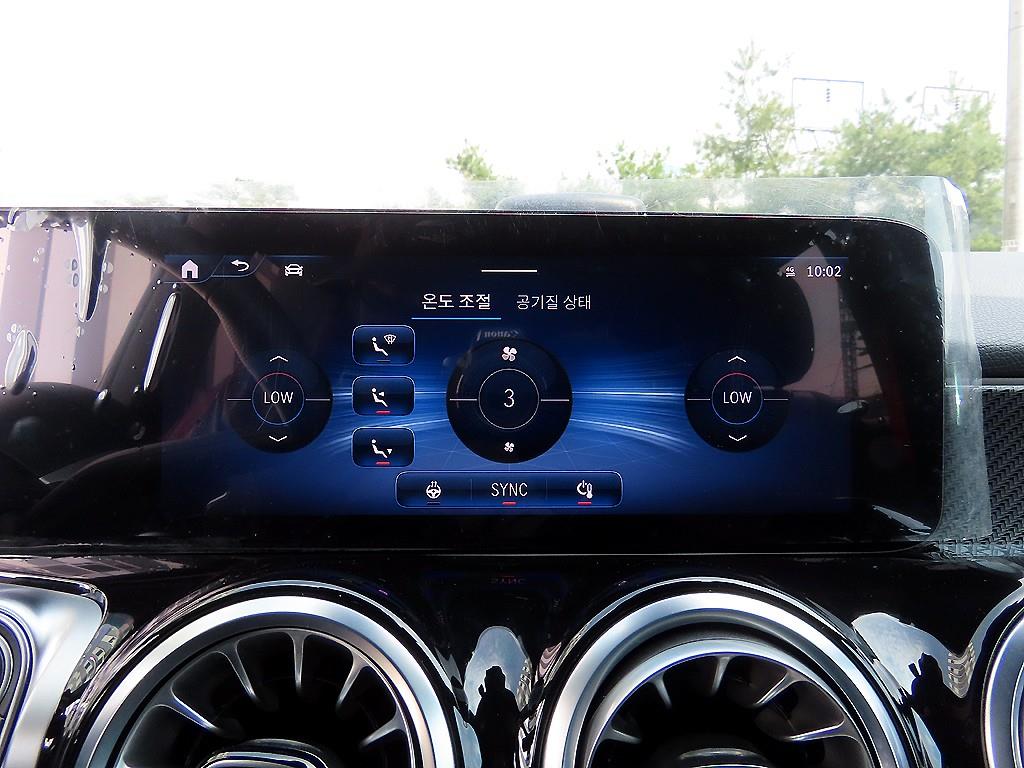 Mercedes Benz GLB Class - Vista 11