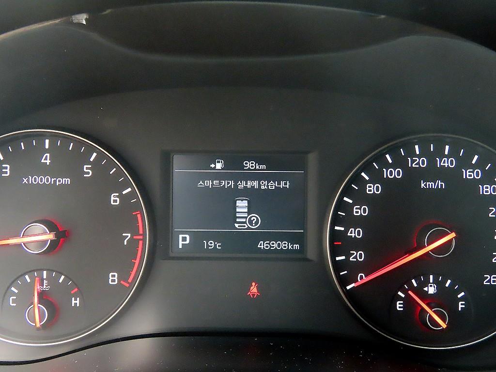 KIA K7 - Vista 9