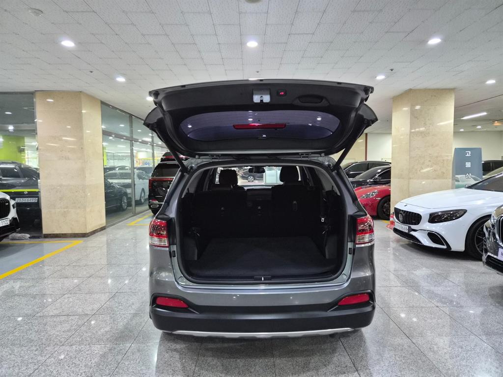 KIA Sorento - Vista 5