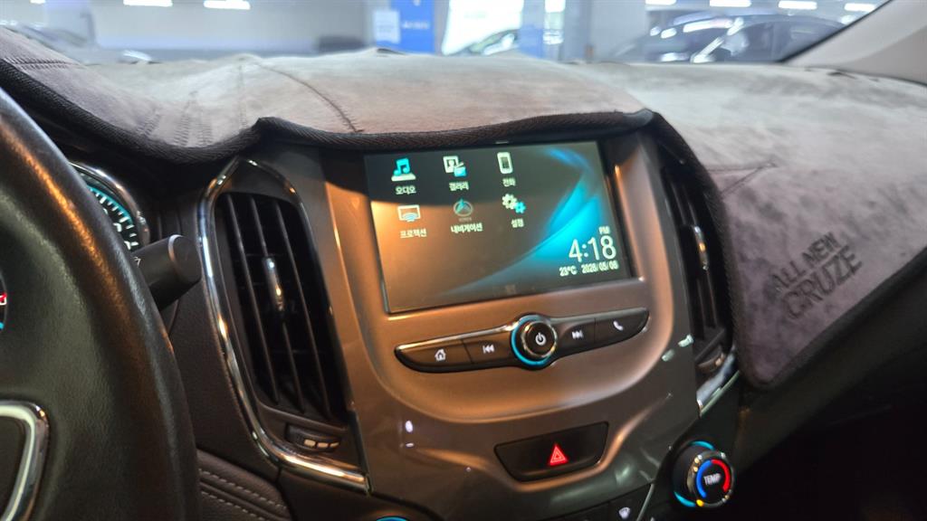 Chevrolet Cruise - Vista 7