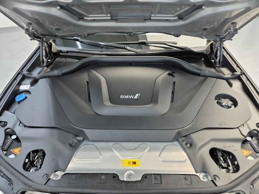 BMW iX3 - Vista 5