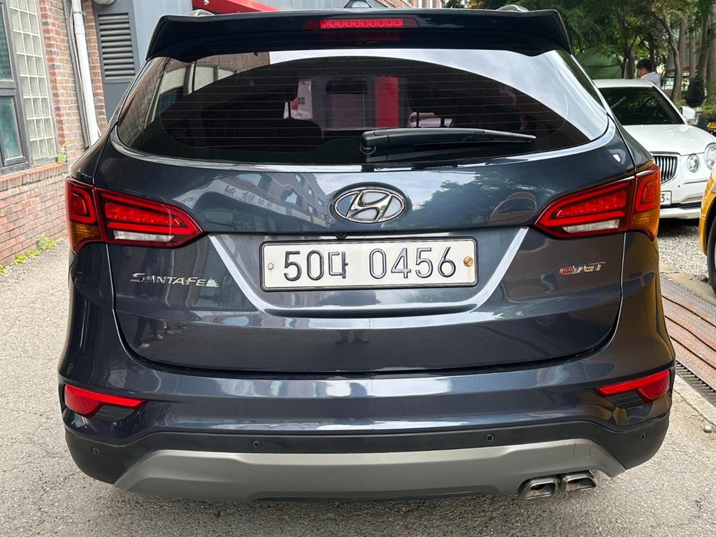 HYUNDAI Santa Fe - Vista 5