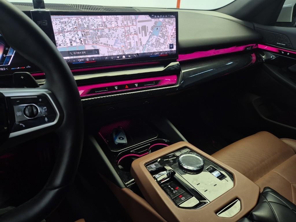 BMW 5 Series - Vista 8