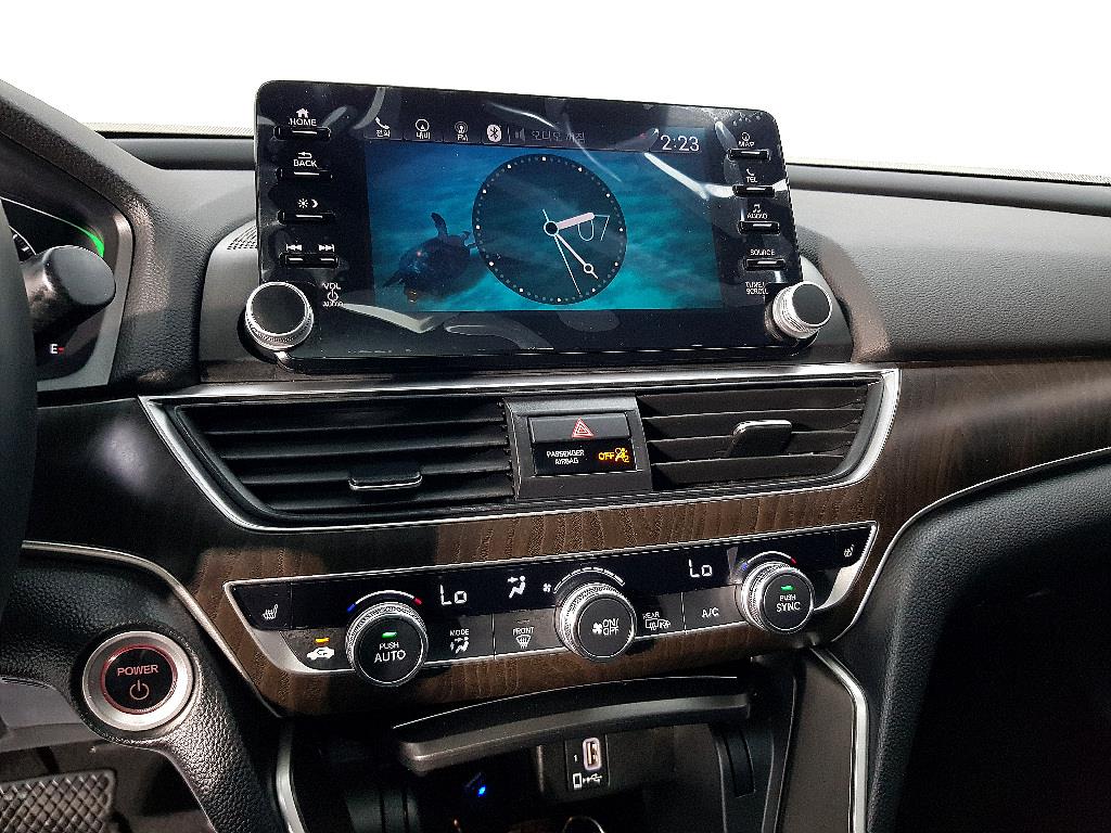 Honda Accord - Vista 11