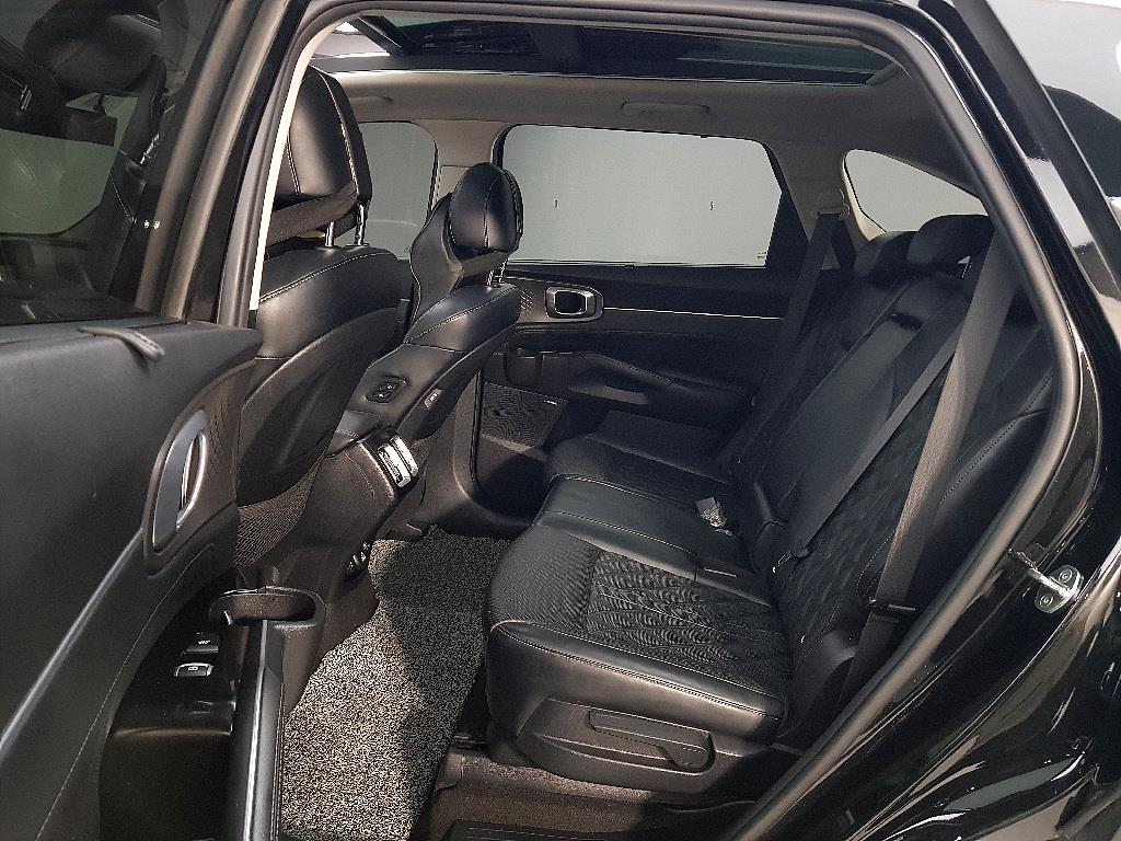 KIA Sorento - Vista 9