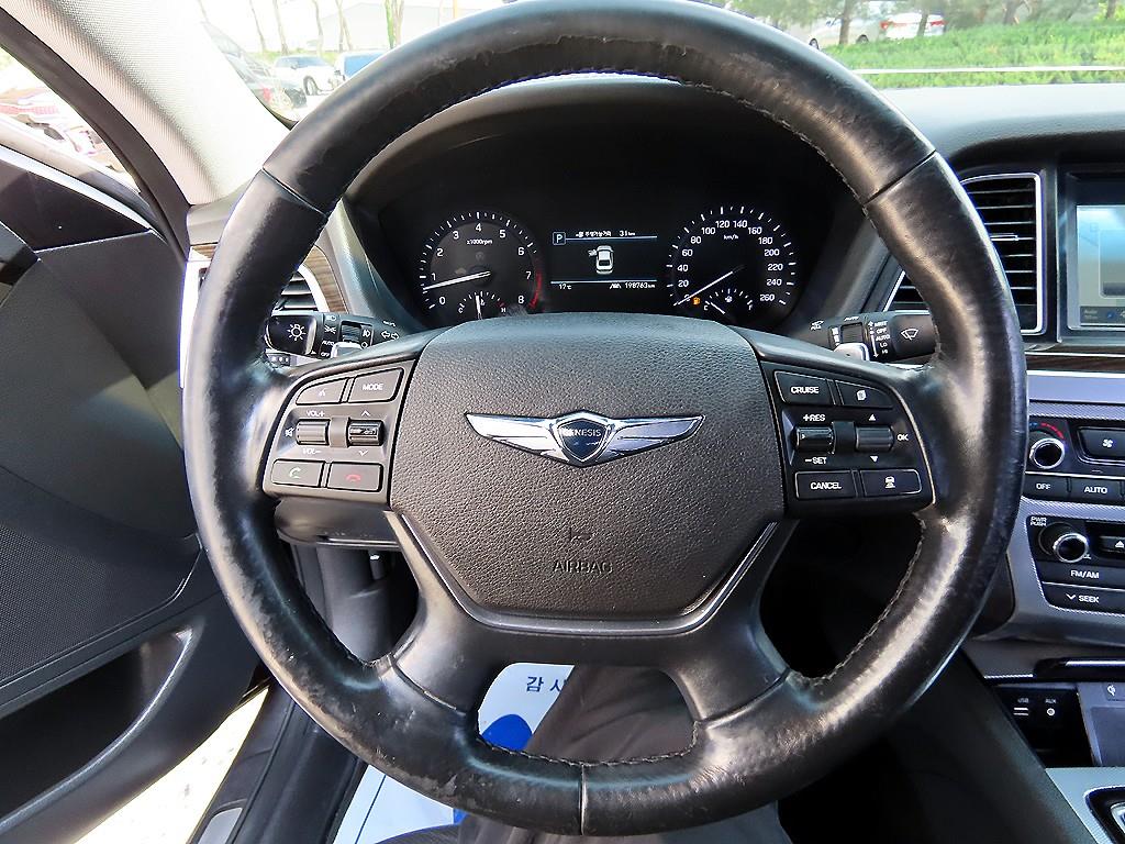 Genesis G80 - Vista 8