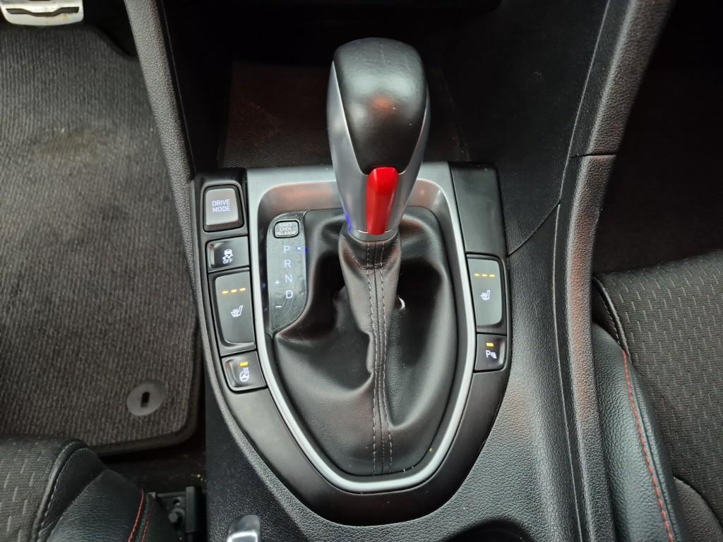 HYUNDAI Veloster - Vista 8