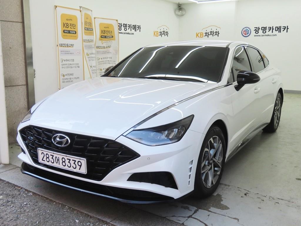 HYUNDAI Sonata - Vista 2