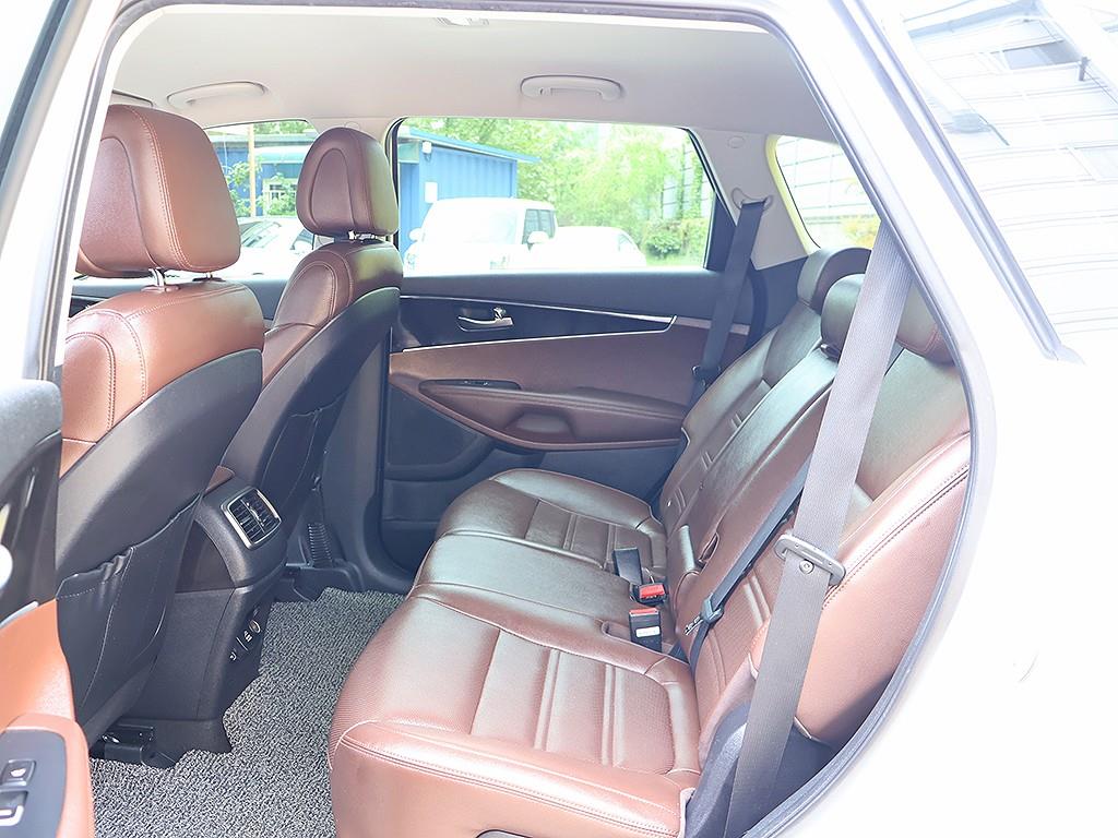 KIA Sorento 2016 Blanco - Importación desde Corea - HF Imports Iquique - Foto 12