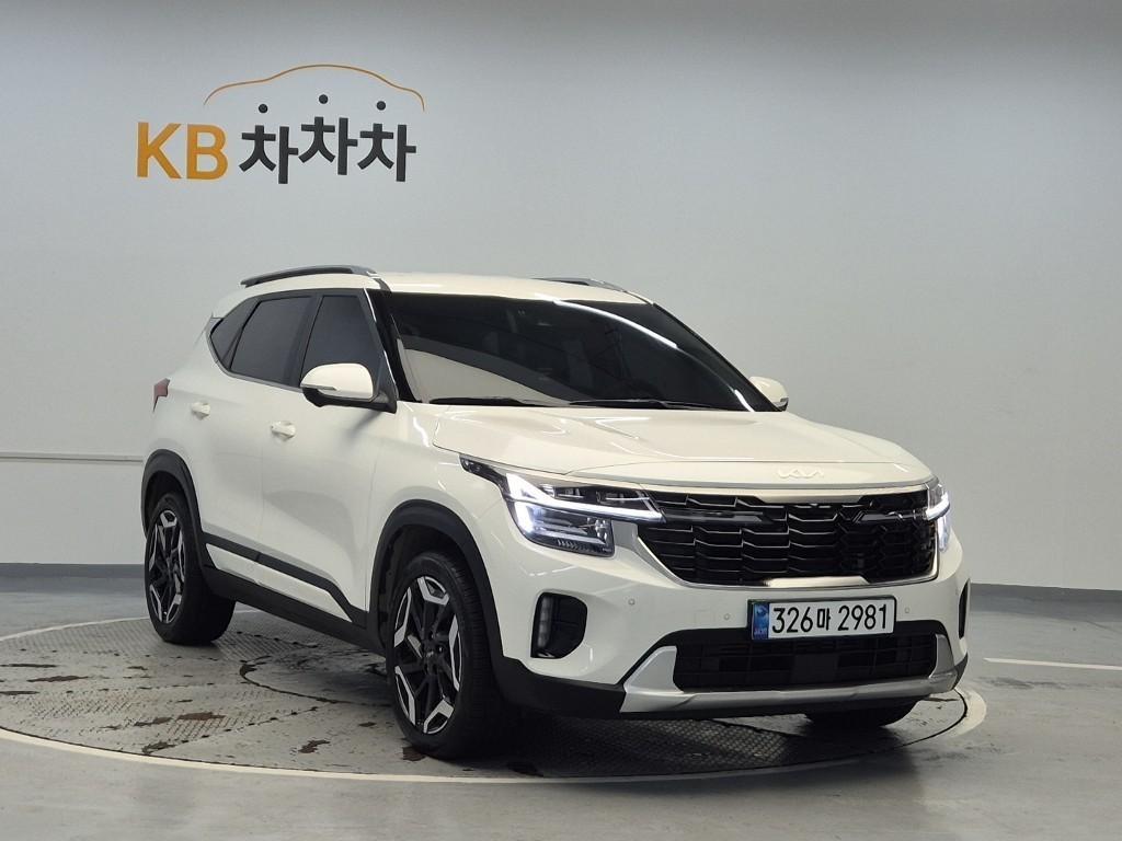 KIA Seltos - Vista 4