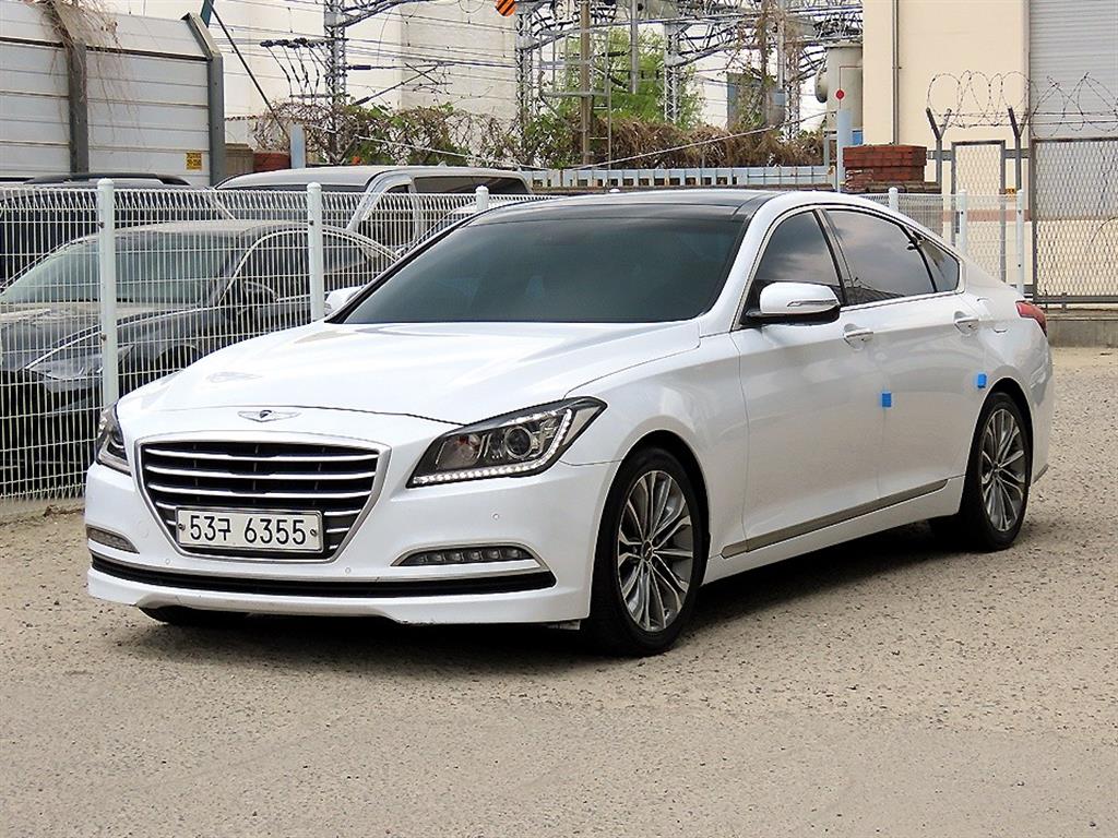 HYUNDAI Genesis - Vista 2