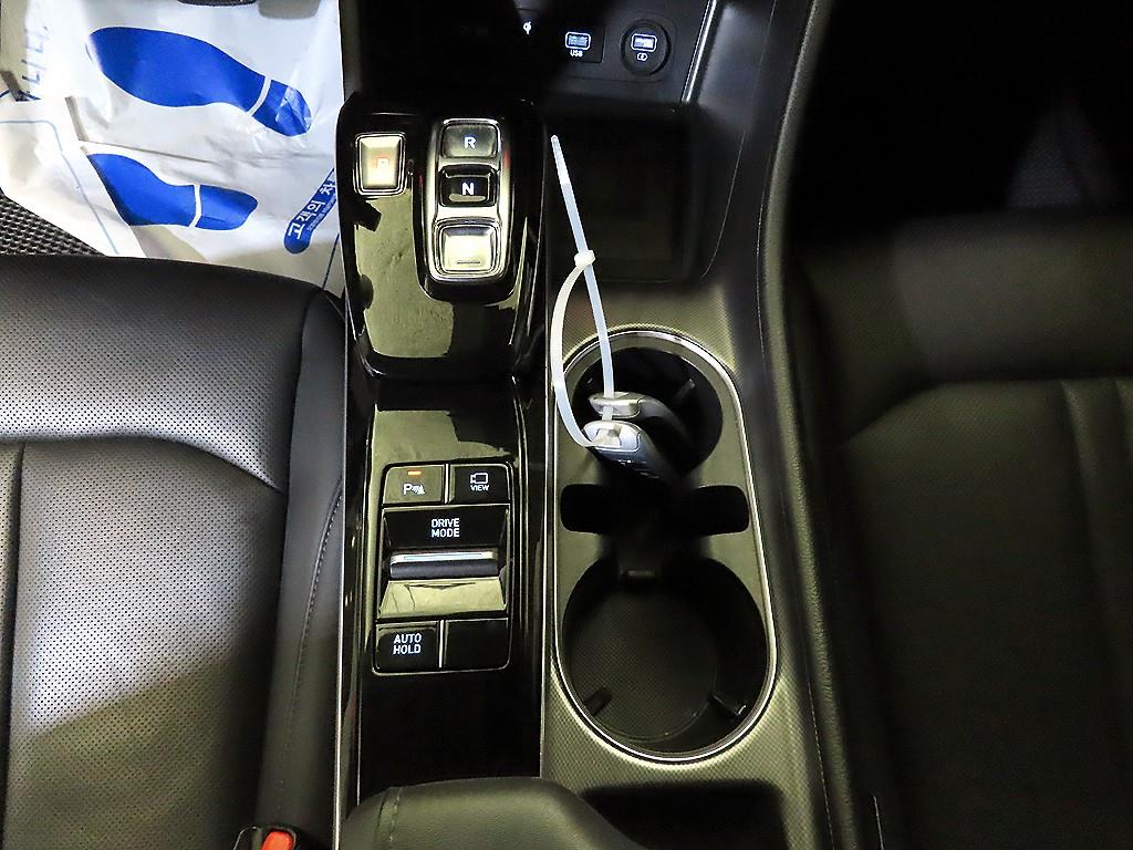 HYUNDAI Sonata - Vista 12