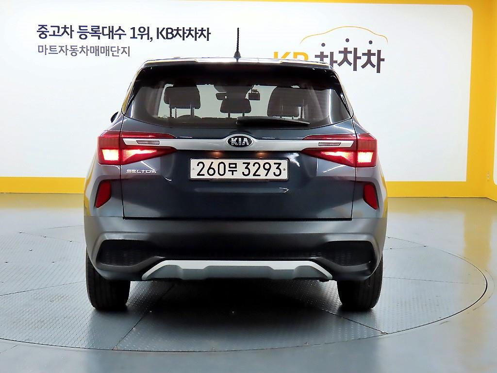 KIA Seltos - Vista 3