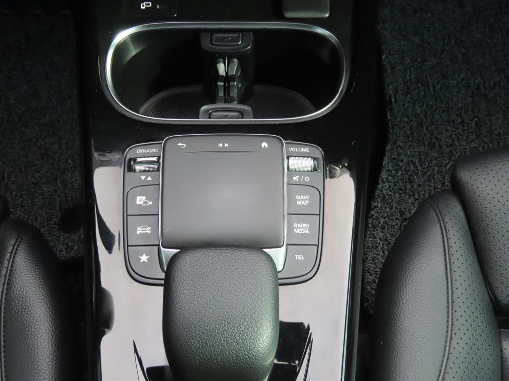 Mercedes Benz A Class 2021 Blanco - Importación desde Corea - HF Imports Iquique - Foto 10