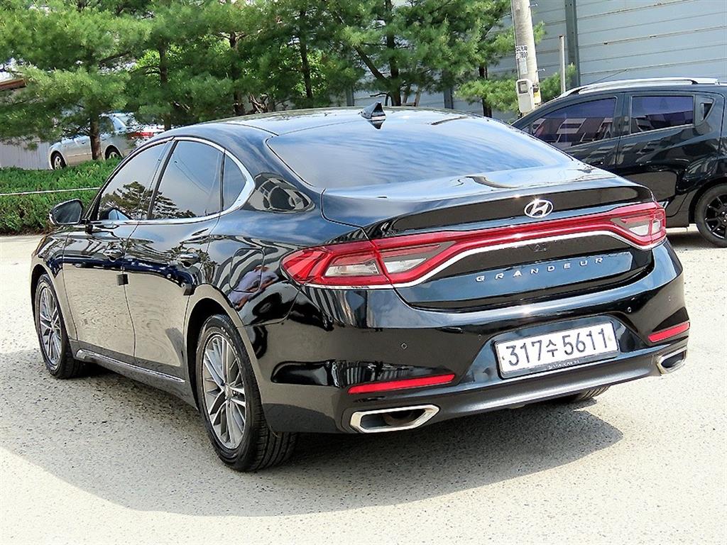 HYUNDAI Grandeur - Vista 3