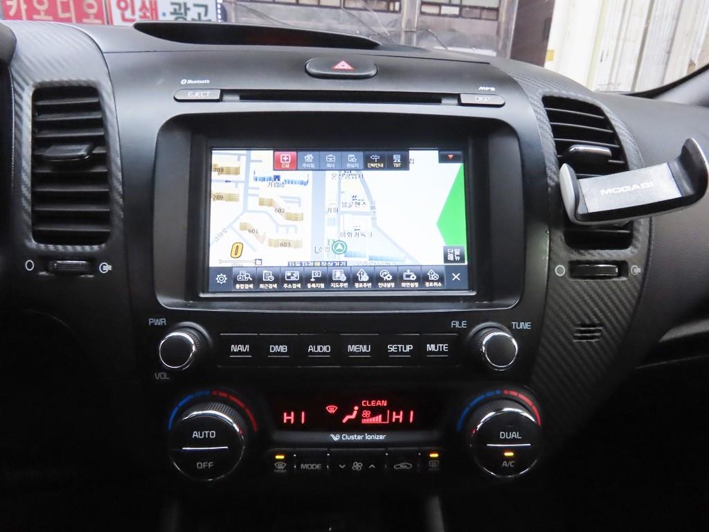 KIA K3 - Vista 12