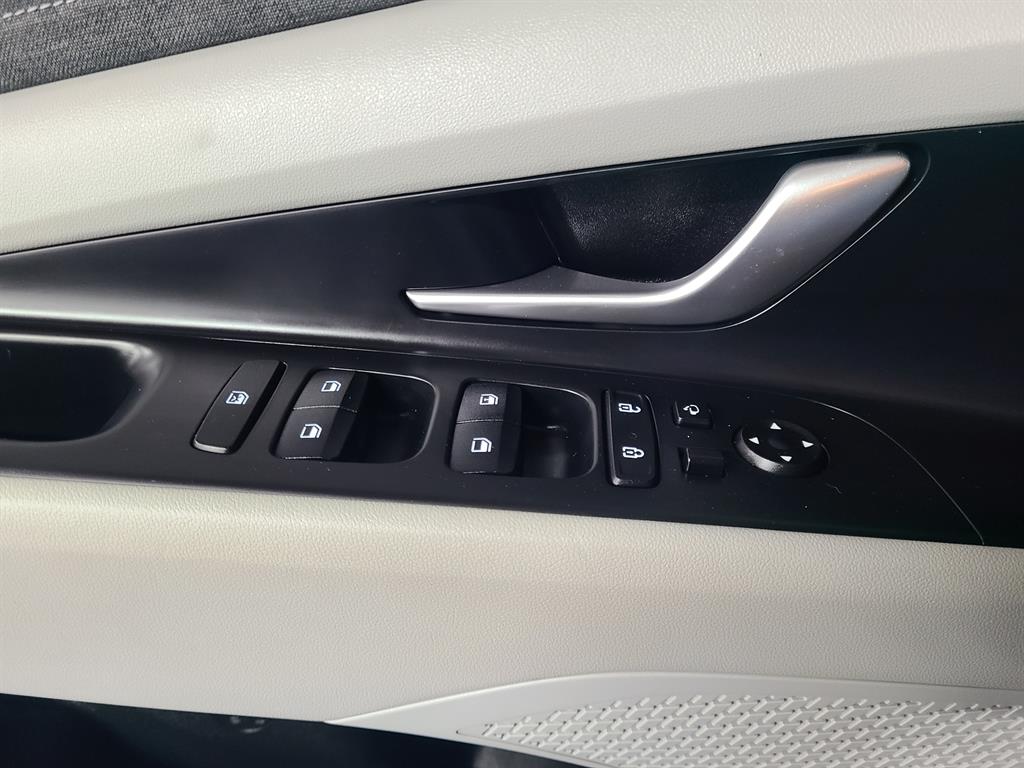 HYUNDAI Avante - Vista 12