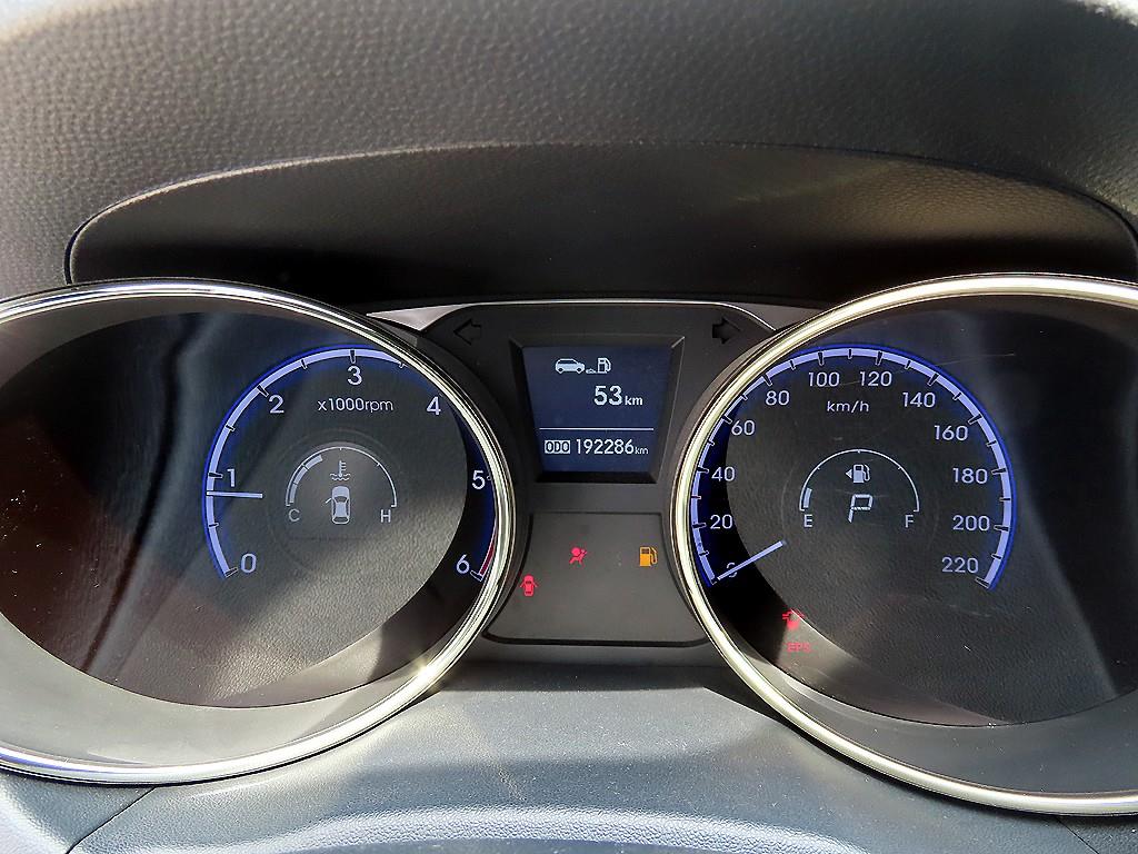 HYUNDAI Tucson - Vista 9