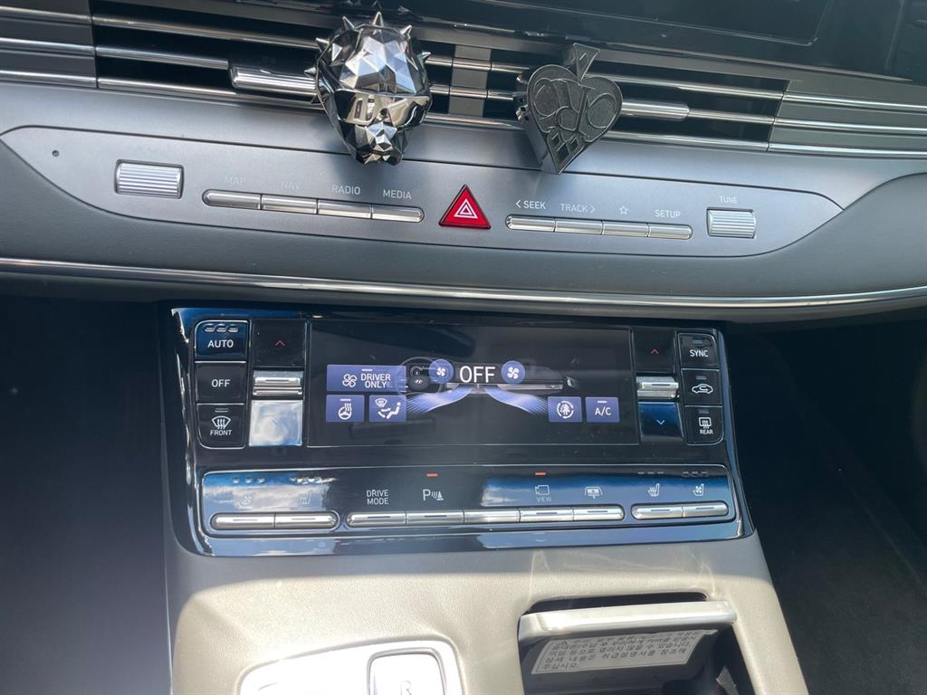HYUNDAI Grandeur - Vista 11