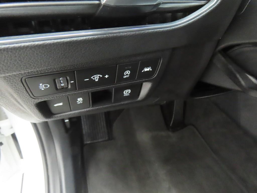HYUNDAI Sonata - Vista 10