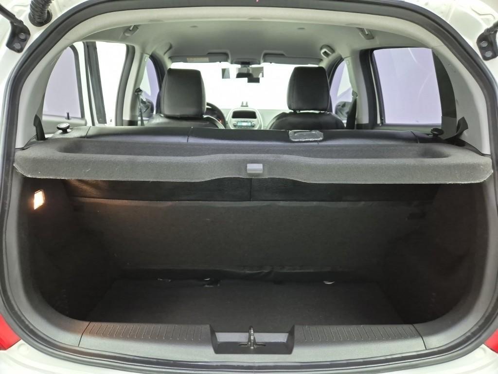 Chevrolet Spark - Vista 6