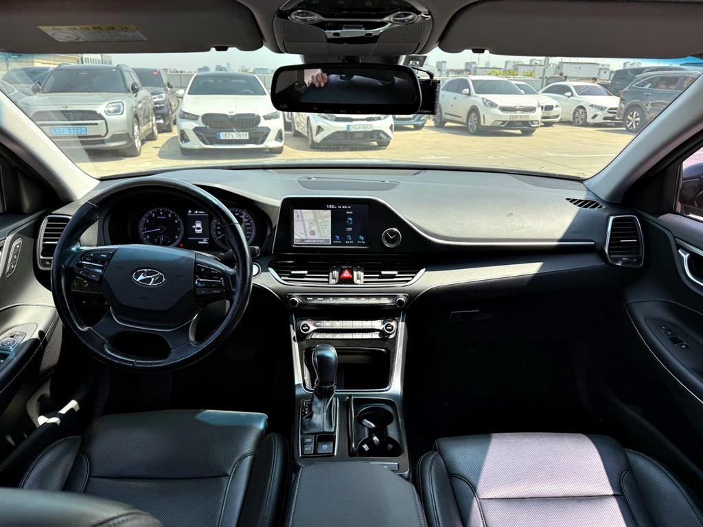 HYUNDAI Grandeur - Vista 5