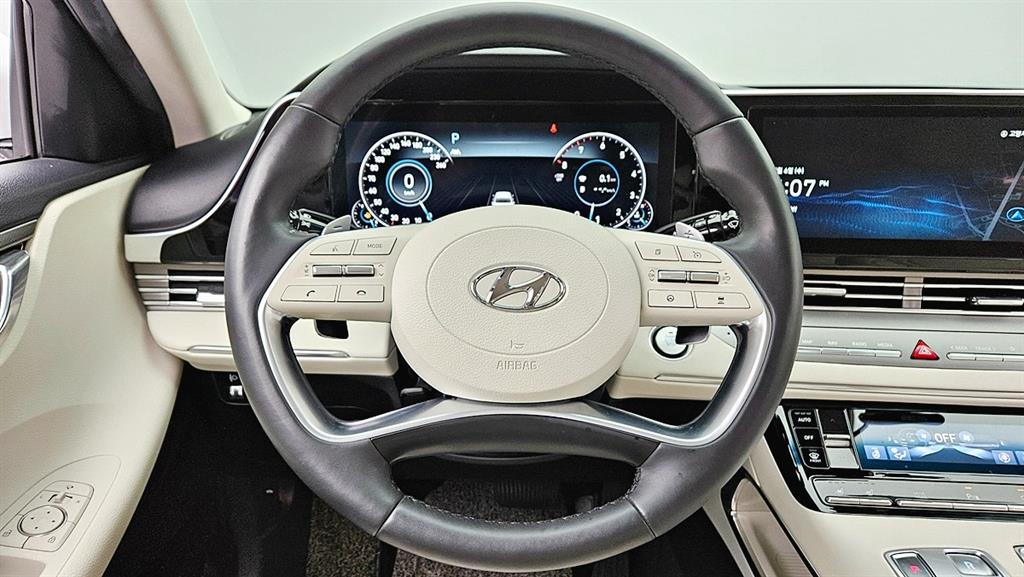 HYUNDAI Grandeur - Vista 12