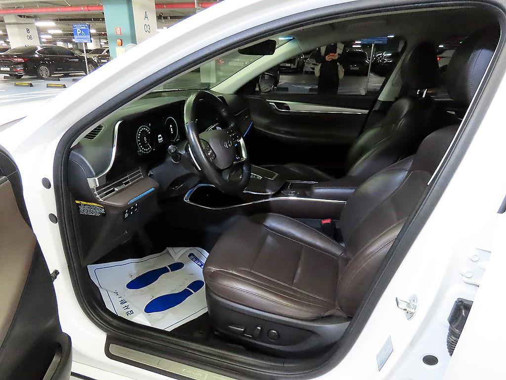HYUNDAI Grandeur - Vista 6