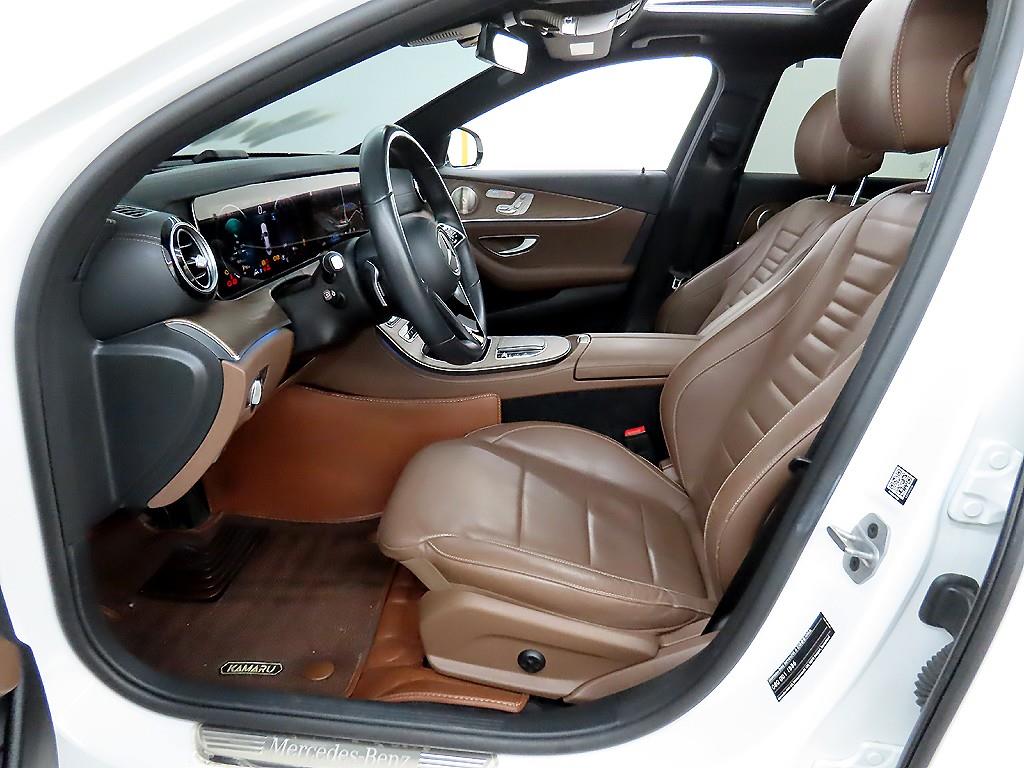 Mercedes Benz E class - Vista 5