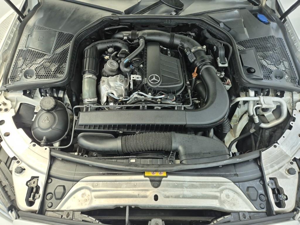 Mercedes Benz C Class 2018 Blanco - Importación desde Corea - HF Imports Iquique - Foto 17