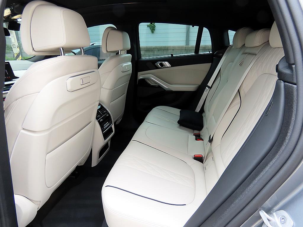 BMW X6 - Vista 6