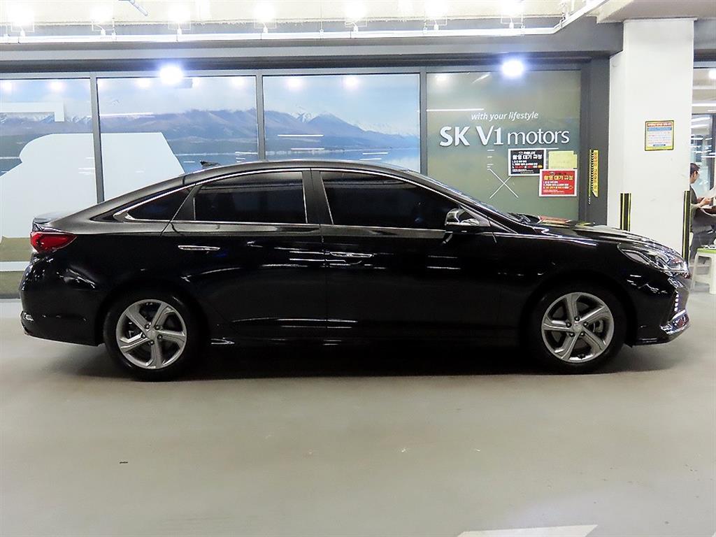 HYUNDAI Sonata - Vista 3