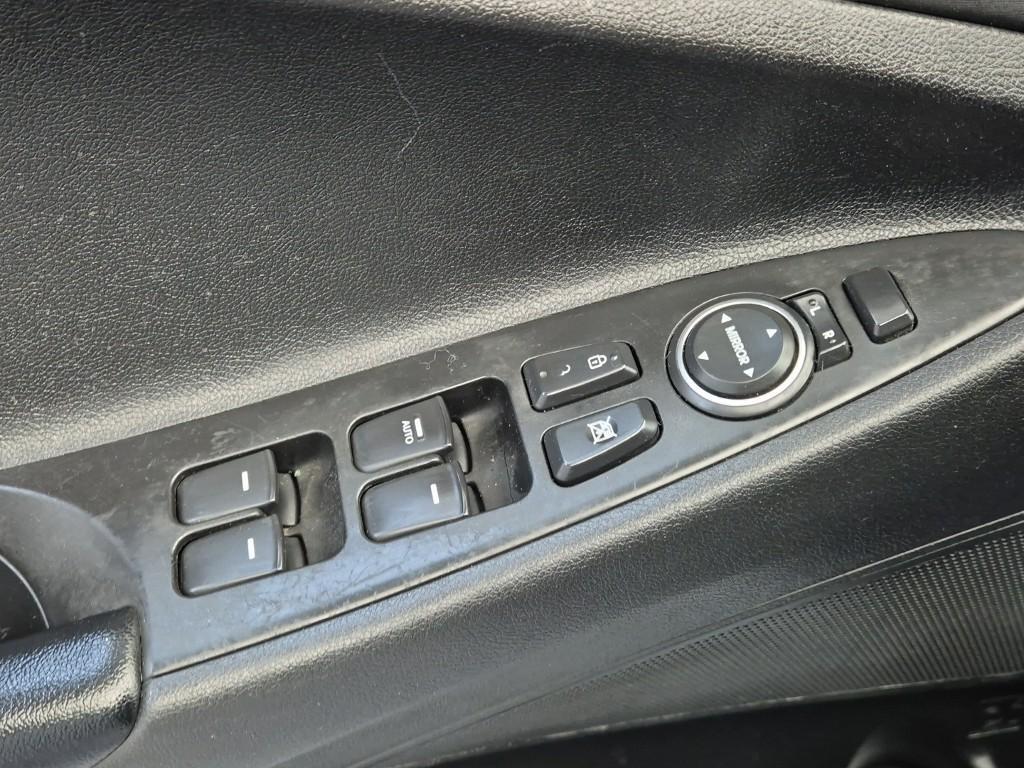 HYUNDAI Sonata 2010 Blanco - Importación desde Corea - HF Imports Iquique - Foto 17