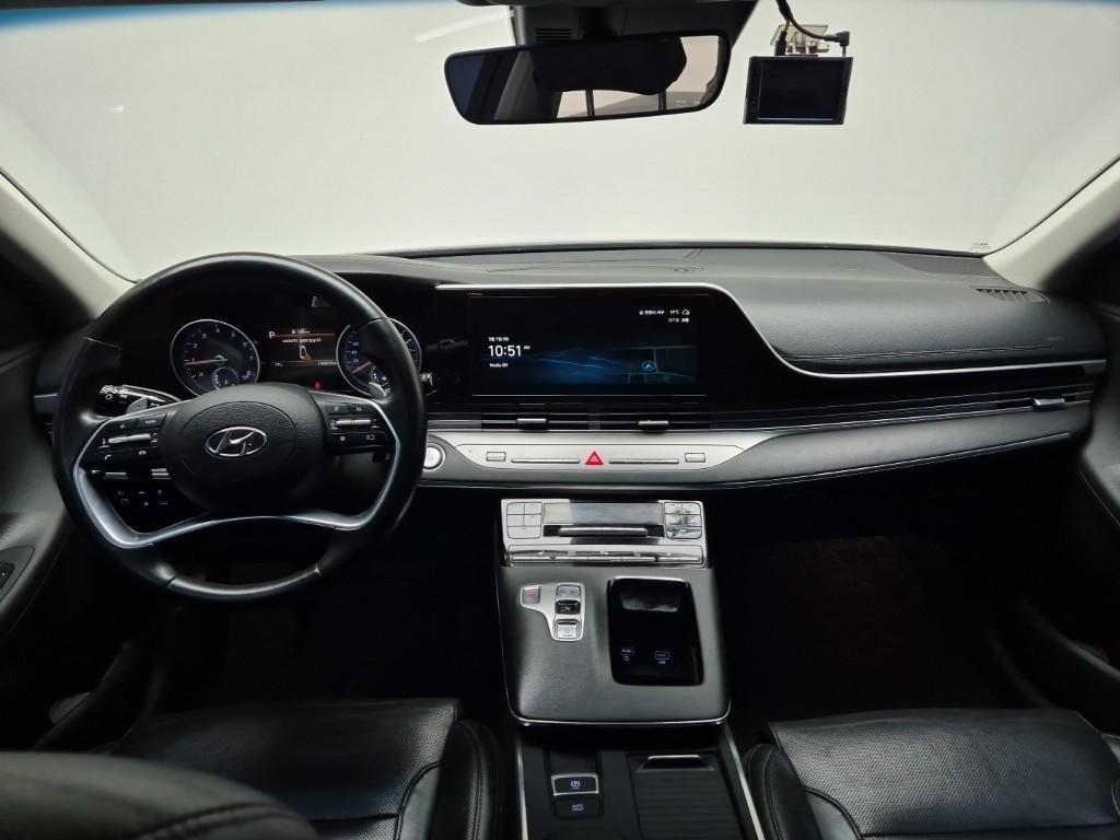 HYUNDAI Grandeur - Vista 7