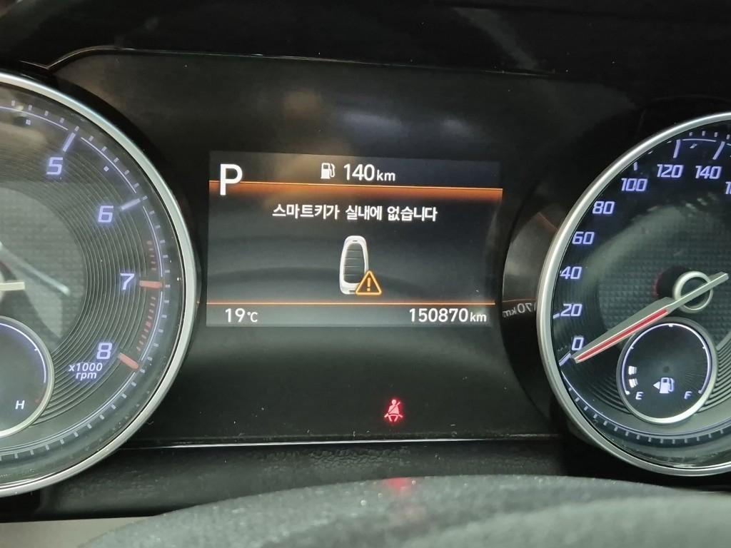 HYUNDAI Grandeur - Vista 6
