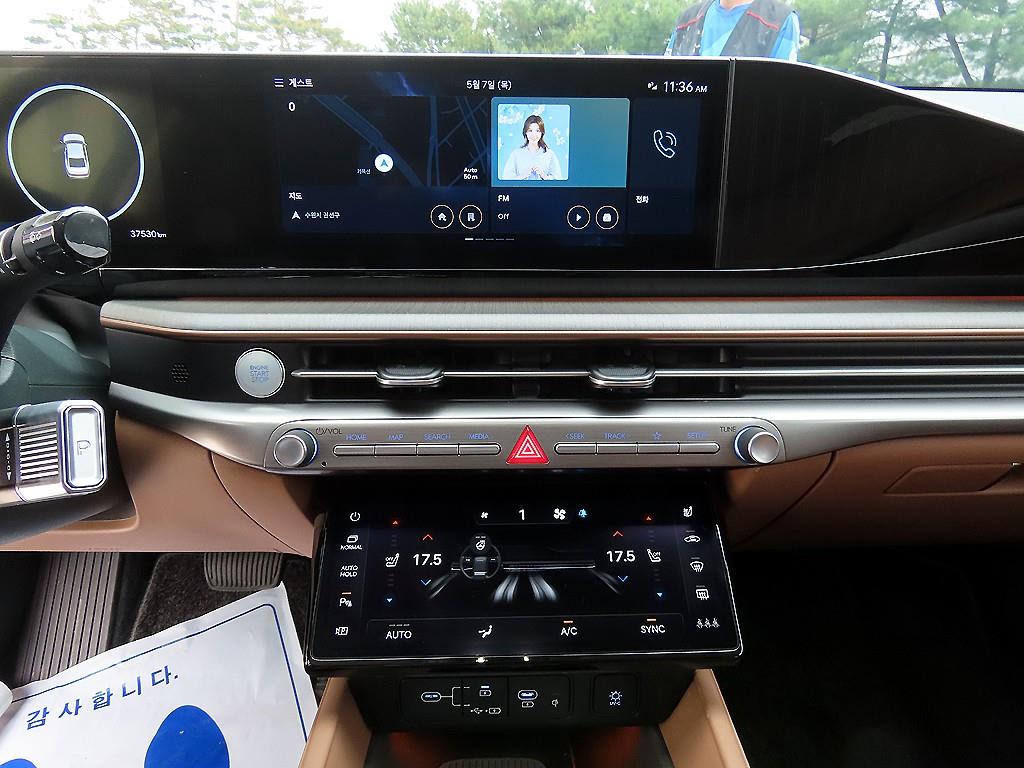 HYUNDAI Grandeur - Vista 12