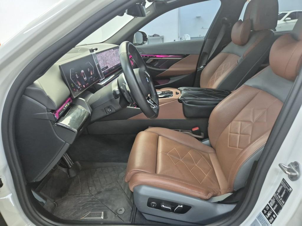 BMW 5 Series - Vista 10