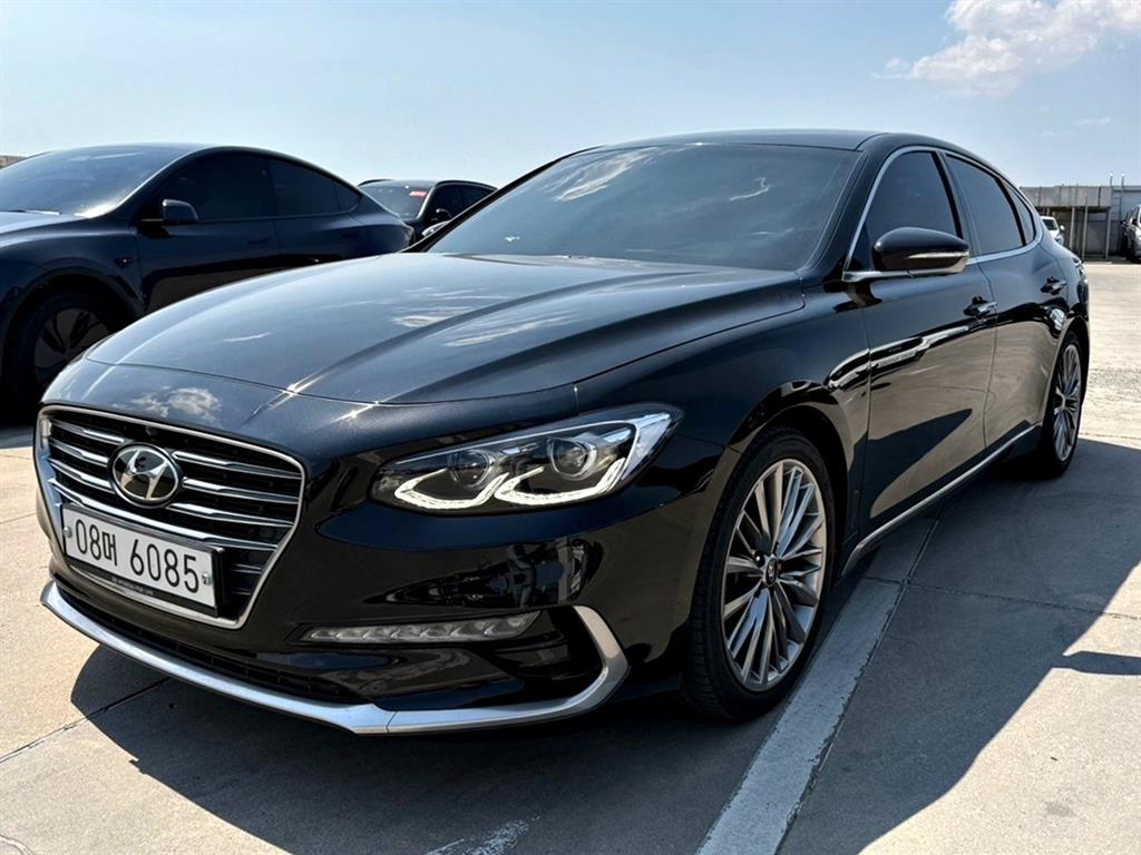 HYUNDAI Grandeur - Vista 2