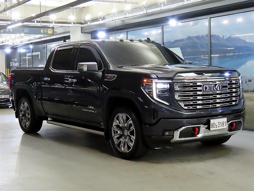 GMC Sierra